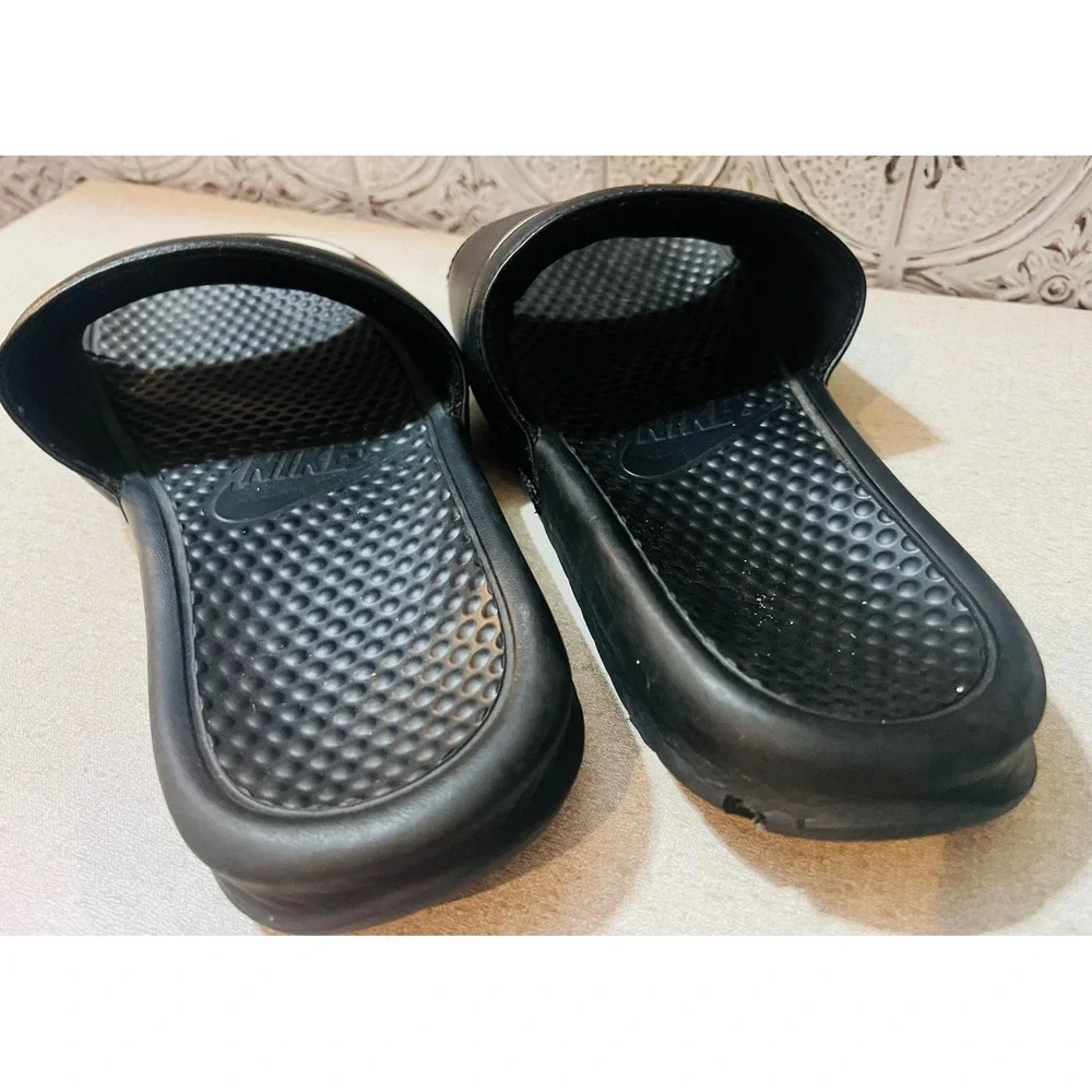 Nike Benassi JDI Men Black White Athletic Slide Sandals Size 11